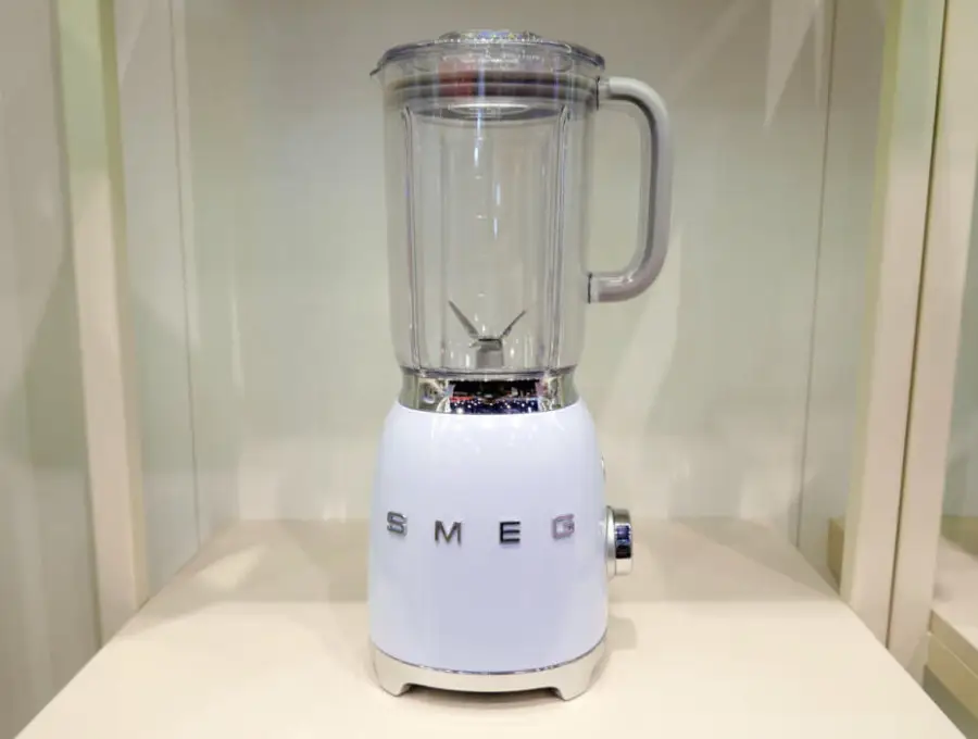 Smeg Blender BLF01