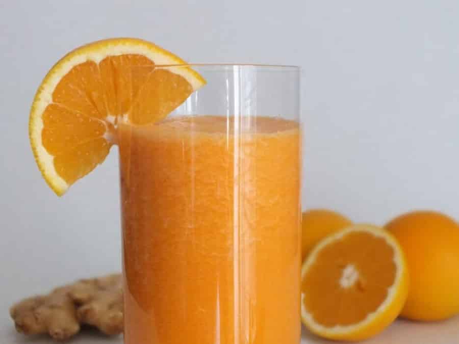 Wortel sinaasappel appel smoothie